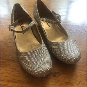 Girls Rhinestone Kitten Heels size 1.5